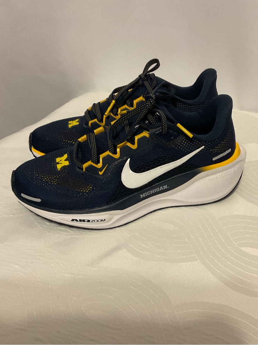 Nike airzoom Michigan youth 4.5